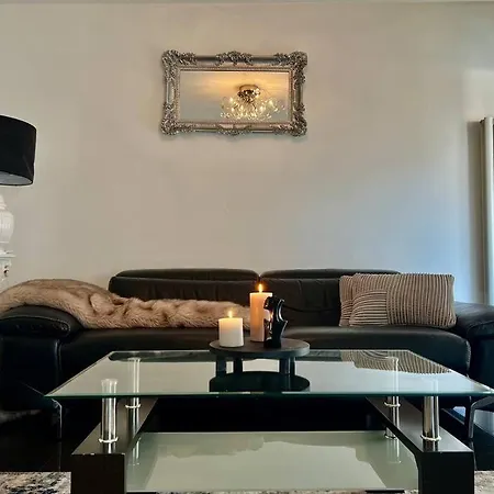 The Blue Pearl - Centre Apartment